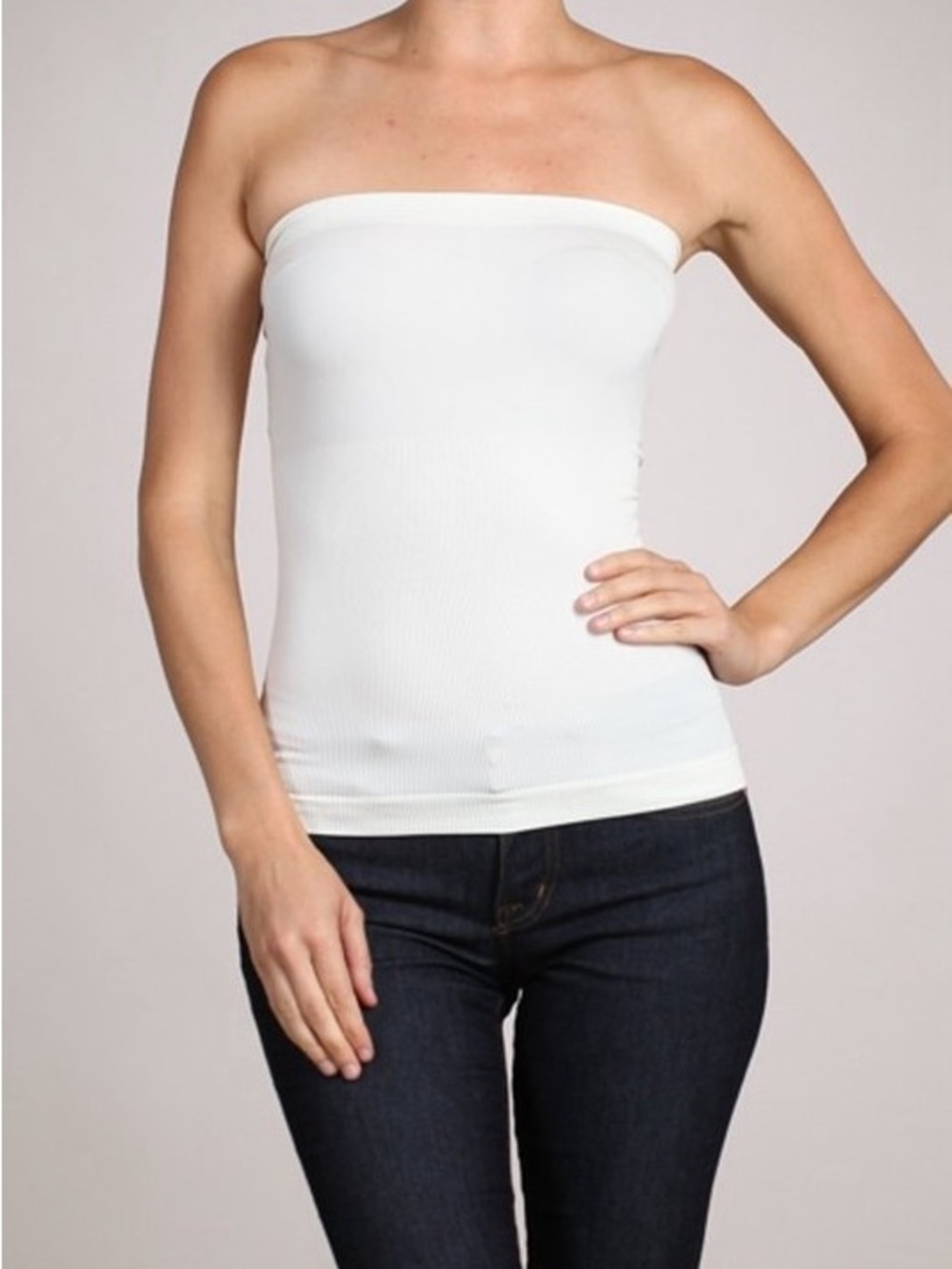 Women’s White Strapless Tube Top